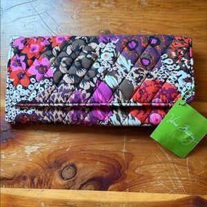 Vera Bradley Trifold wallet Rosewood